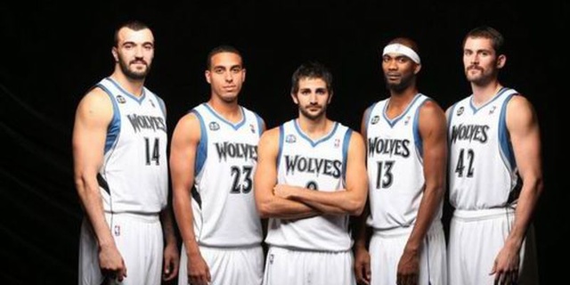 苏亚雷斯训练前讲话：降级责任在我，顺境和逆境我们都要接受（苏亚雷斯训前发言：降级责任我来扛，顺境逆境都要坦然接受）