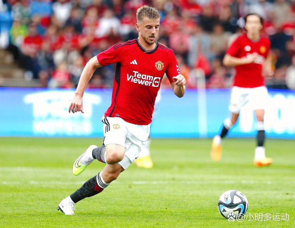 太阳主帅：布克已恢复训练，正朝着好的方向发展（太阳主帅称布克已重返训练，恢复进展良好）