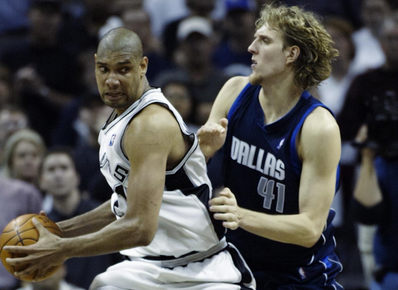 中国球员留洋要分几步走？看看日本足球的“参考答案”（中国球员如何分步留洋？日本足球给出示范）