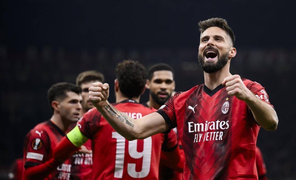 世体：巴萨为亚马尔制定了康复计划；与女友分手让其饱受困扰（世体：巴萨为亚马尔拟定康复方案；与女友分手令其深受困扰）