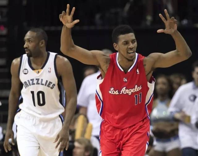 海港客战柔佛：维塔尔、亚历斯祖首发，陈威、张琳芃出战（海港客场挑战柔佛：维塔尔、亚历斯祖先发，陈威、张琳芃登场）