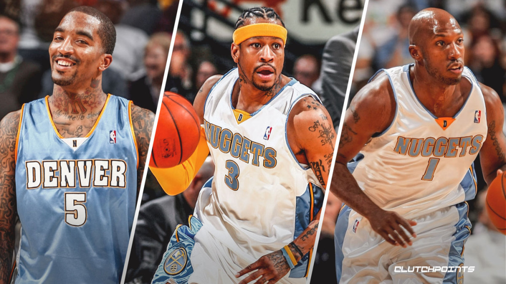 安东尼：库里应参与历史最佳球员讨论，他有理由把自己排在詹姆斯前面（安东尼称库里应列入历史最佳球员讨论，库里有理由将自己排在詹姆斯之前）