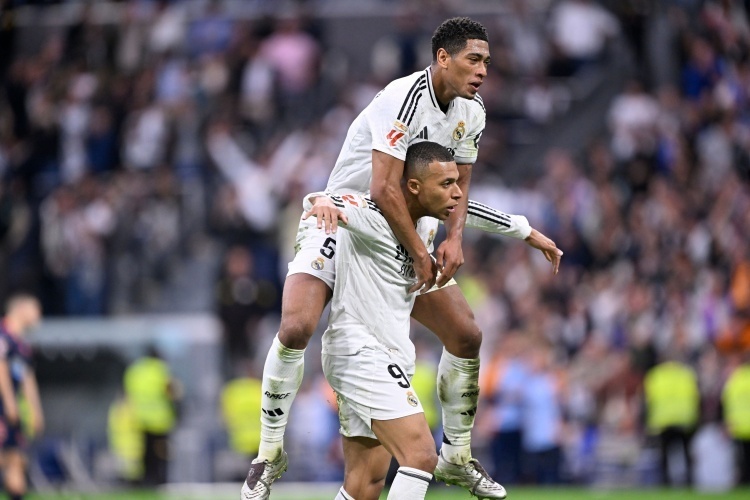 跟队：斯帕莱蒂认为上轮都灵德比尤文表现退步，并指出4大问题（随队记者：斯帕莱蒂批尤文上轮都灵德比退步，直指四大问题）